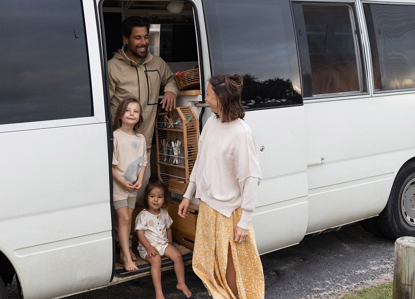Bus_life_Blog_with_life_of_essence_7458700a-ee38-4cd7-b57f-0b6122a5cee1.jpg