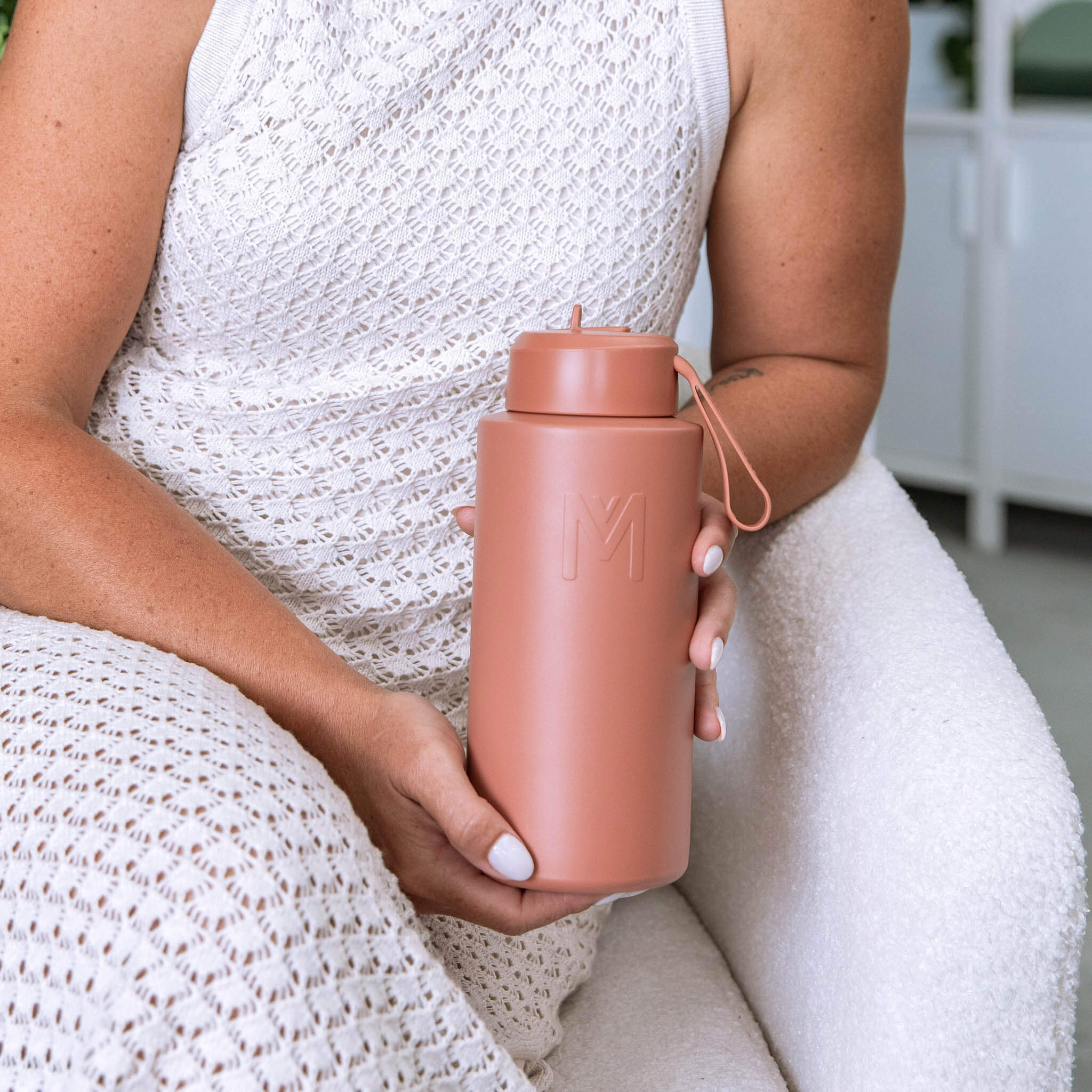 Clay 1 litre mama water bottle by Montii