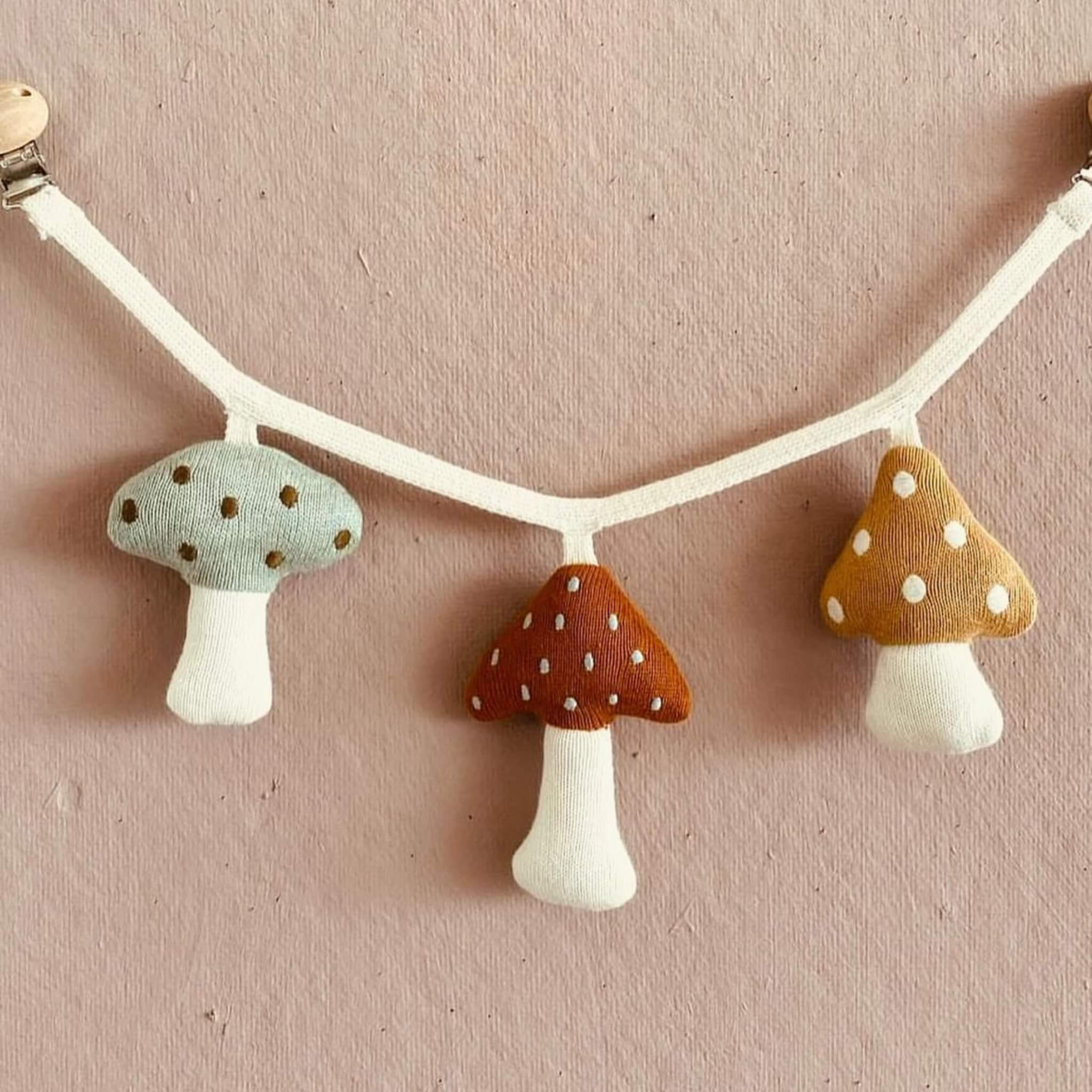 Pram Chain  Mushrooms - Saga Copenhagen
