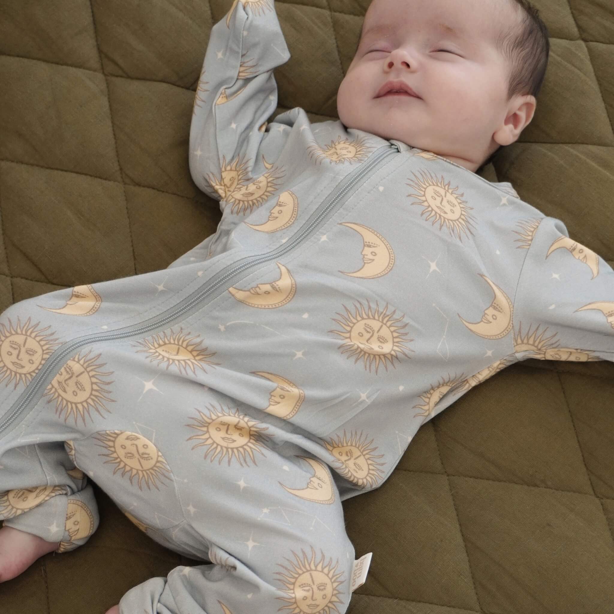 celestial_blue_baby_jumpsuit_zip_bamboo_organic.jpg